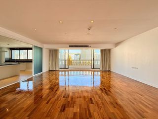 Apartment zur Miete mit 4 Zimmer in Khlong Toei, Bangkok