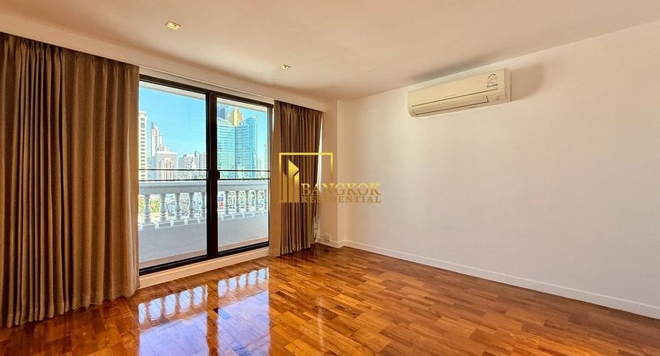 For rent 4 bedrooms apartment in Khlong Toei, Bangkok