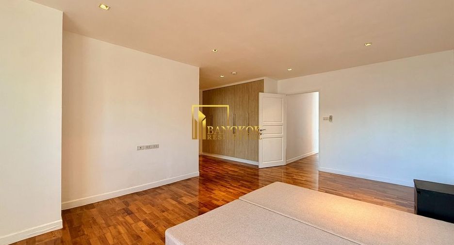 For rent 4 bedrooms apartment in Khlong Toei, Bangkok