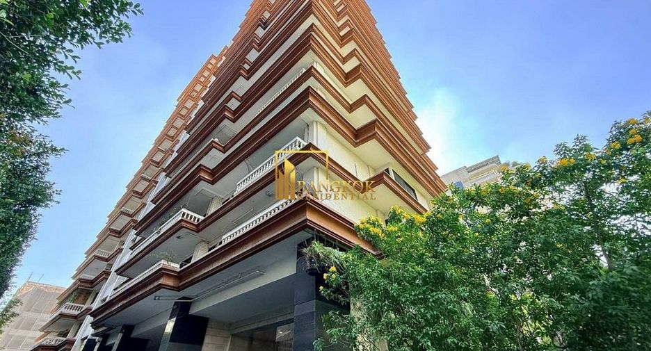 For rent 4 bedrooms apartment in Khlong Toei, Bangkok