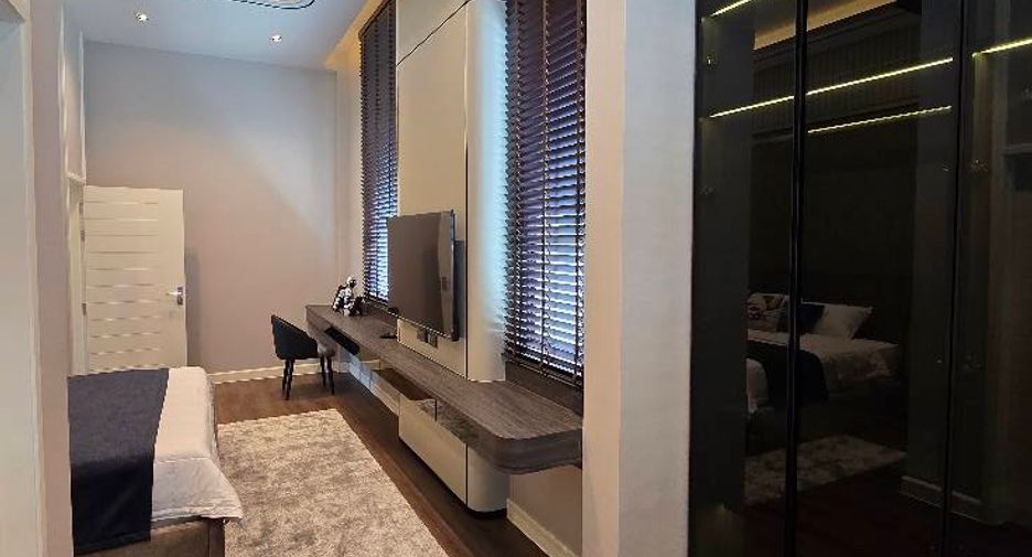 Casa en venta de 4 habitaciones en Bang Phli, Samut Prakan