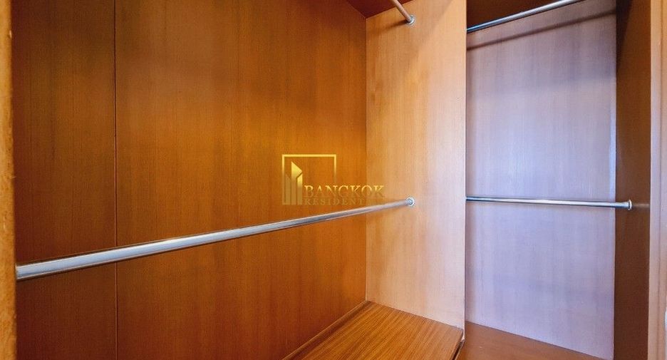 For rent 3 bedrooms apartment in Pathum Wan, Bangkok