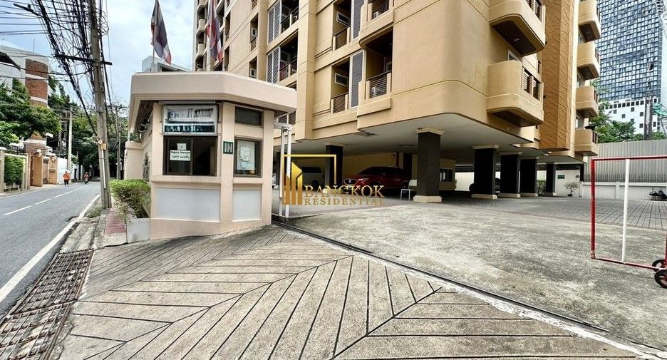 For rent 3 bedrooms apartment in Pathum Wan, Bangkok