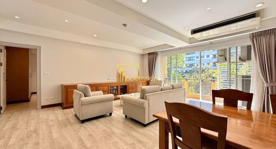 For rent 2 bedrooms apartment in Pathum Wan, Bangkok