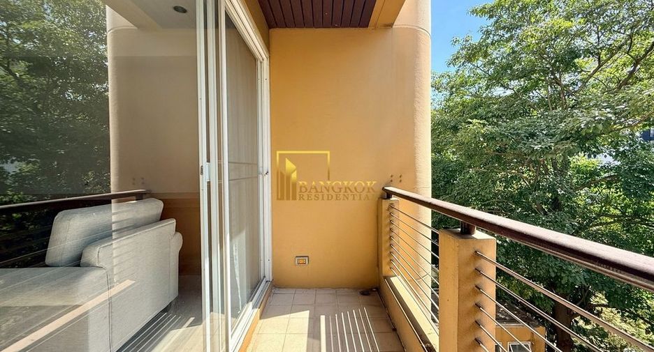 For rent 2 bedrooms apartment in Pathum Wan, Bangkok