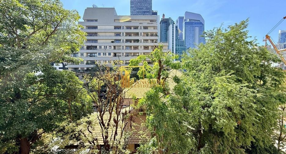 For rent 2 bedrooms apartment in Pathum Wan, Bangkok