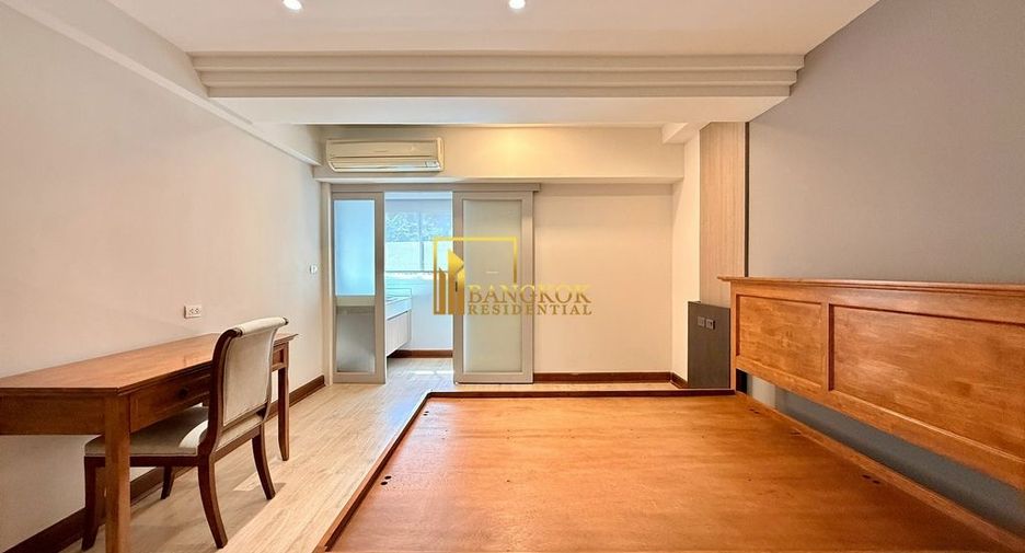 For rent 2 bedrooms apartment in Pathum Wan, Bangkok