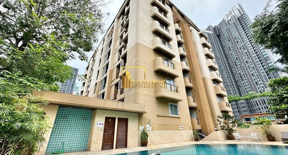 For rent 2 bedrooms apartment in Pathum Wan, Bangkok