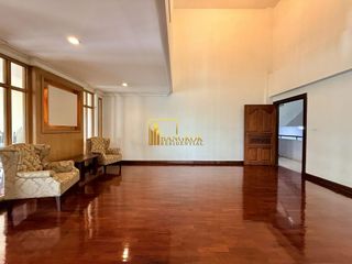 For rent 4 ベッドルーム apartment in Pathum Wan, Bangkok