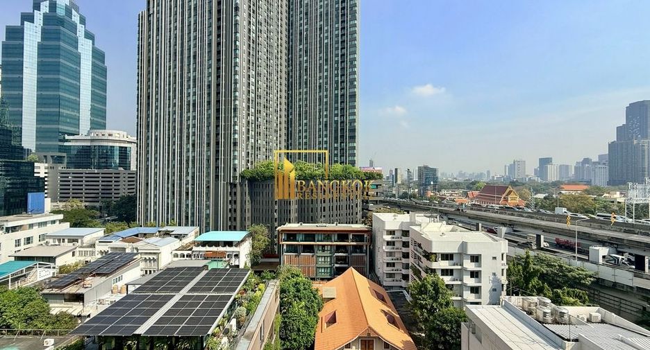 For rent 4 bedrooms apartment in Pathum Wan, Bangkok
