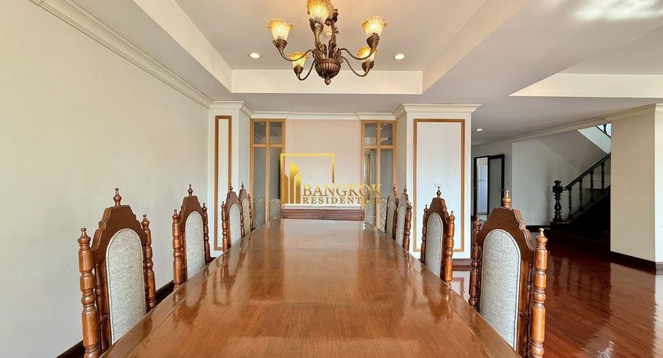 For rent 4 bedrooms apartment in Pathum Wan, Bangkok