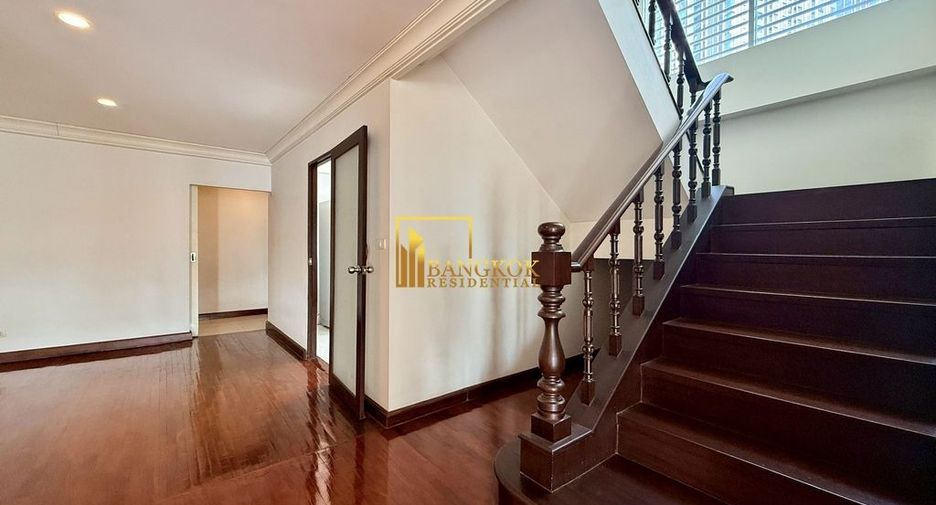 For rent 4 bedrooms apartment in Pathum Wan, Bangkok
