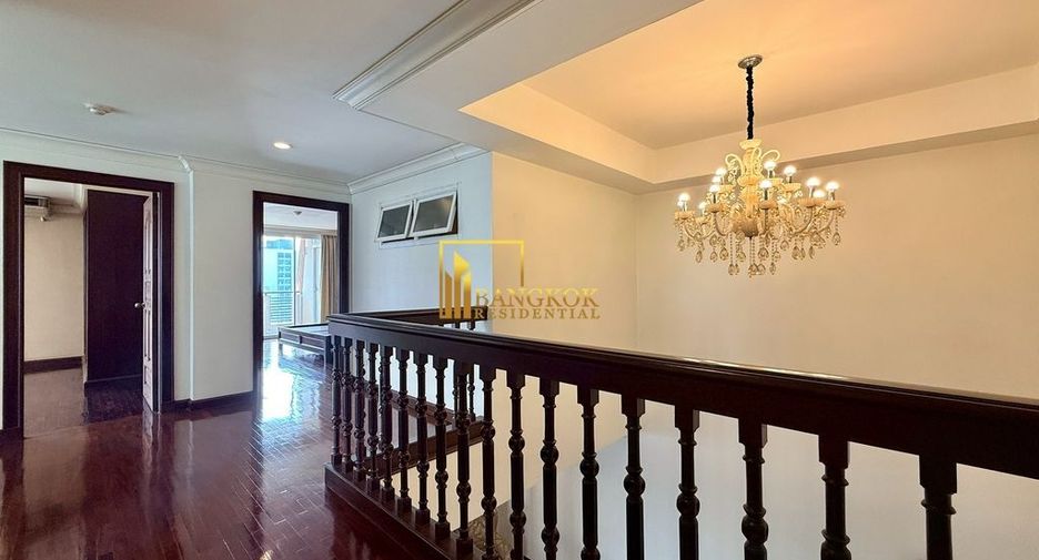 For rent 4 bedrooms apartment in Pathum Wan, Bangkok