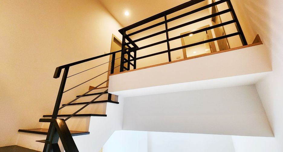 For rent 3 bedrooms retail Space in Lat Phrao, Bangkok