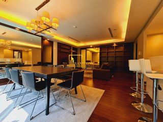 For rent 3 bedrooms apartment in Yan Nawa, Bangkok