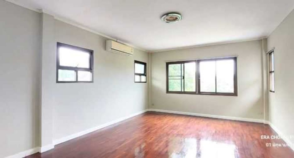 For sale 3 bed house in Mueang Chachoengsao, Chachoengsao