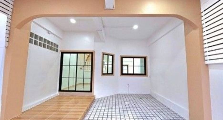 For sale 4 Beds townhouse in Bang Bua Thong, Nonthaburi
