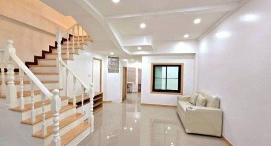 For sale 4 Beds townhouse in Bang Bua Thong, Nonthaburi
