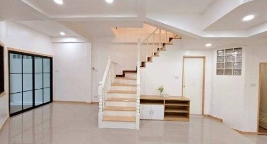 For sale 4 Beds townhouse in Bang Bua Thong, Nonthaburi