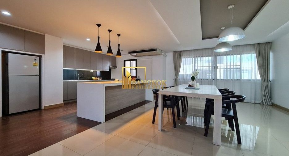 For rent 3 bedrooms apartment in Watthana, Bangkok