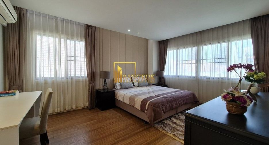 For rent 3 bedrooms apartment in Watthana, Bangkok