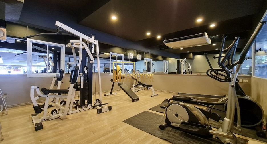 For rent 3 bedrooms apartment in Watthana, Bangkok