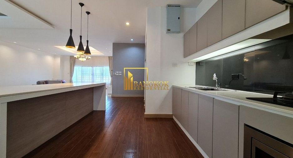 For rent 3 bedrooms apartment in Watthana, Bangkok