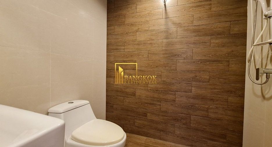For rent 3 bedrooms apartment in Watthana, Bangkok