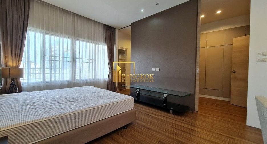 For rent 3 bedrooms apartment in Watthana, Bangkok