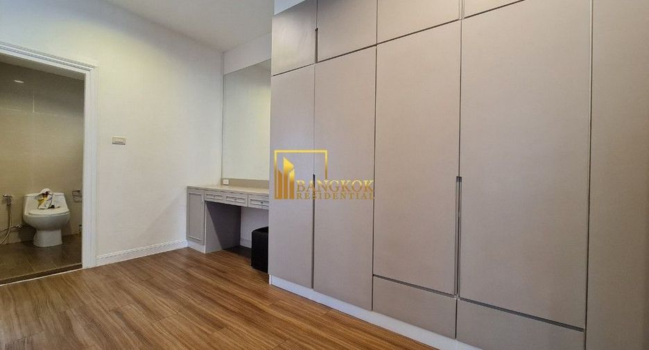 For rent 3 bedrooms apartment in Watthana, Bangkok
