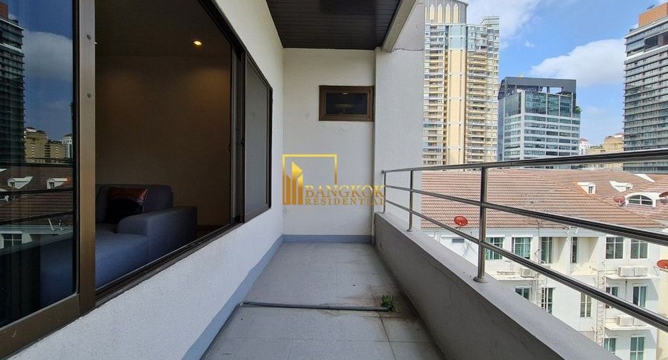 For rent 3 bedrooms apartment in Watthana, Bangkok