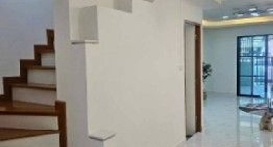 For sale 2 Beds townhouse in Bang Bua Thong, Nonthaburi