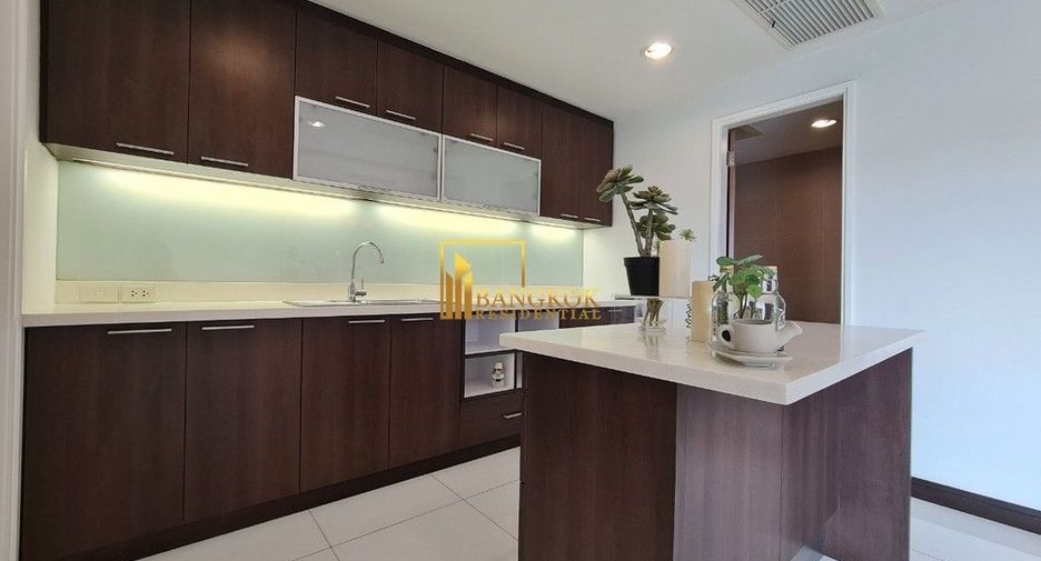 Apartment zur Miete mit 3 Zimmer in Watthana, Bangkok