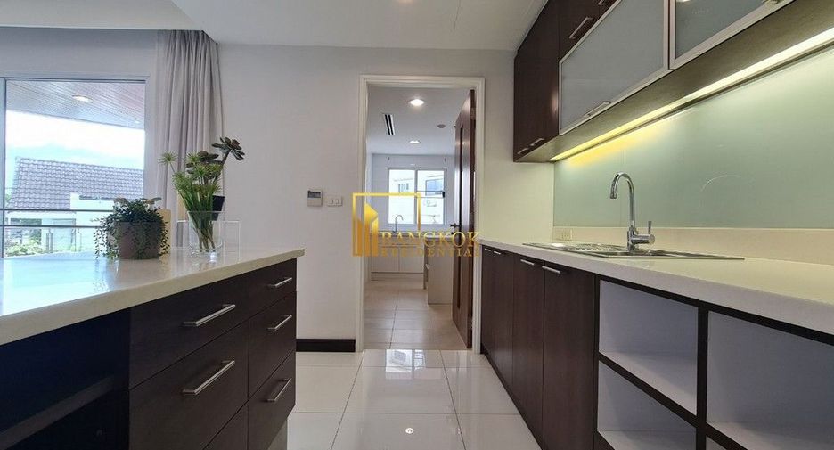 Apartment zur Miete mit 3 Zimmer in Watthana, Bangkok