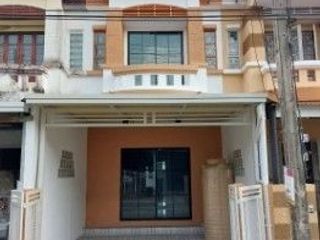 For sale 2 Beds townhouse in Lam Luk Ka, Pathum Thani