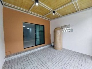 For sale 2 Beds townhouse in Lam Luk Ka, Pathum Thani