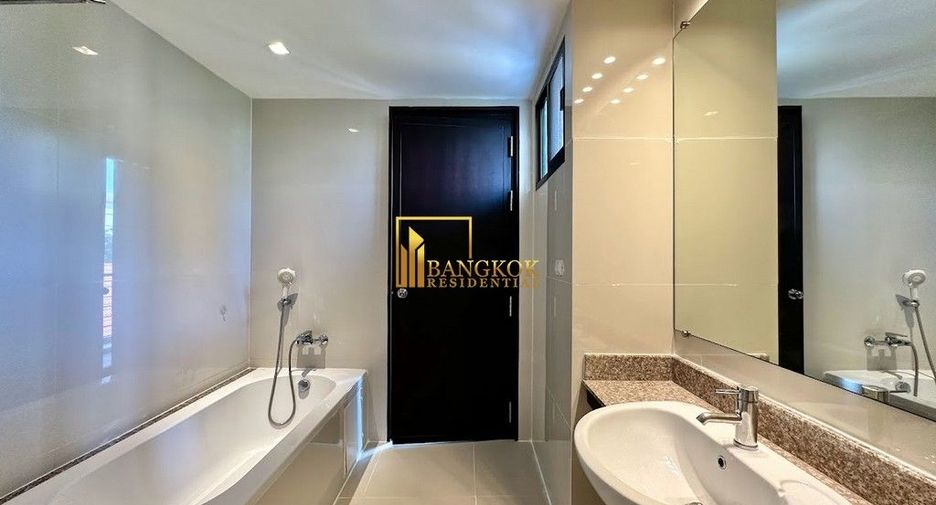 Apartamento en alquiler de 3 habitaciones en Watthana, Bangkok