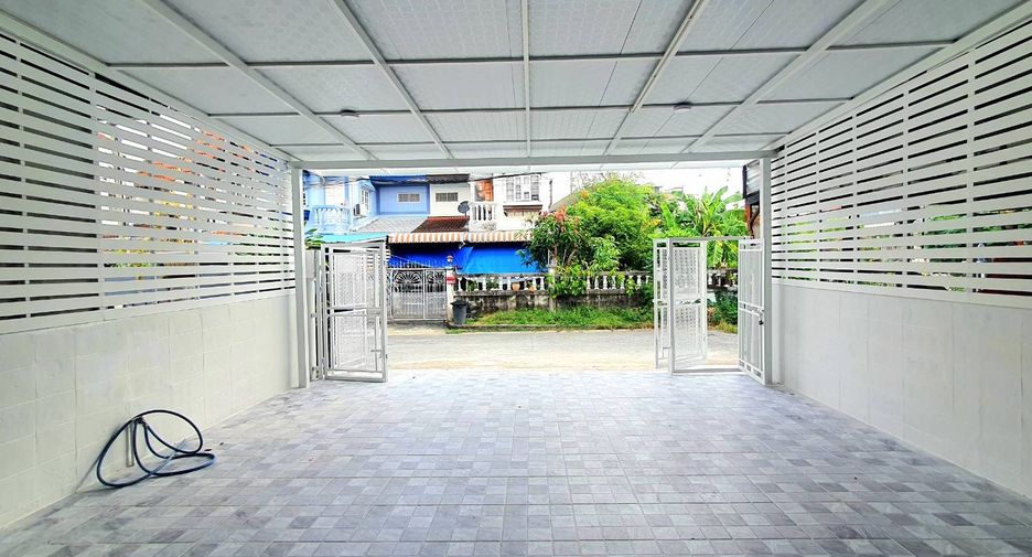 For sale 4 Beds townhouse in Bang Yai, Nonthaburi
