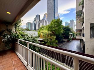 For rent 2 bedrooms apartment in Pathum Wan, Bangkok