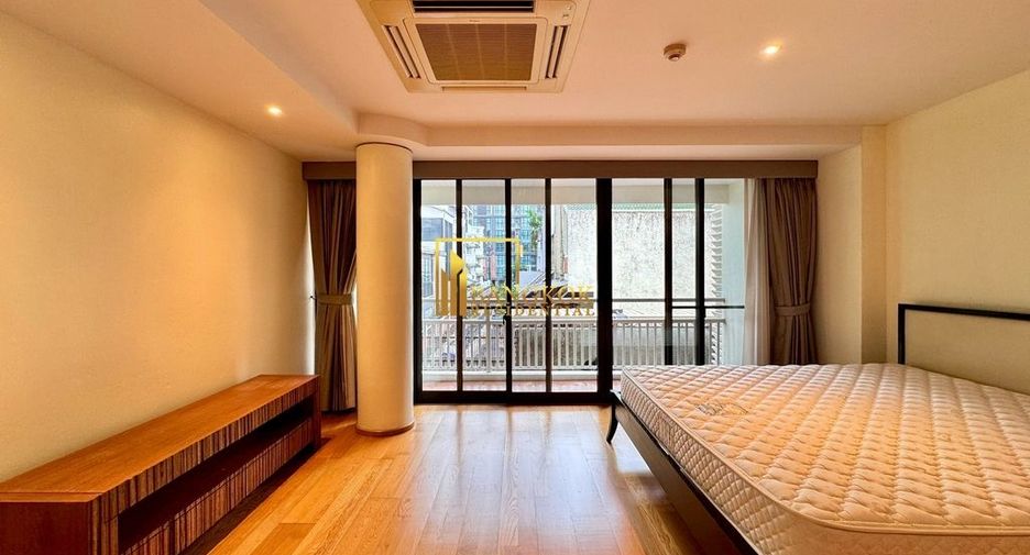 For rent 2 bedrooms apartment in Pathum Wan, Bangkok