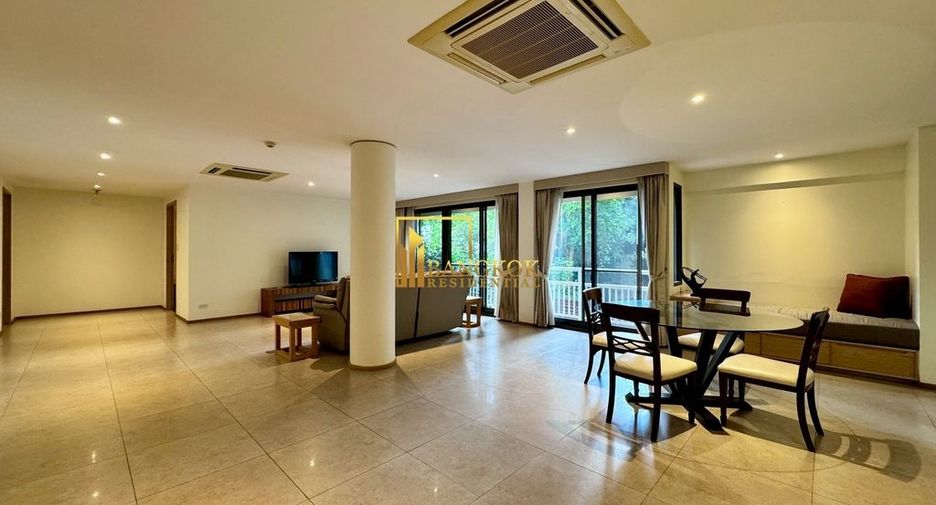 For rent 2 bedrooms apartment in Pathum Wan, Bangkok