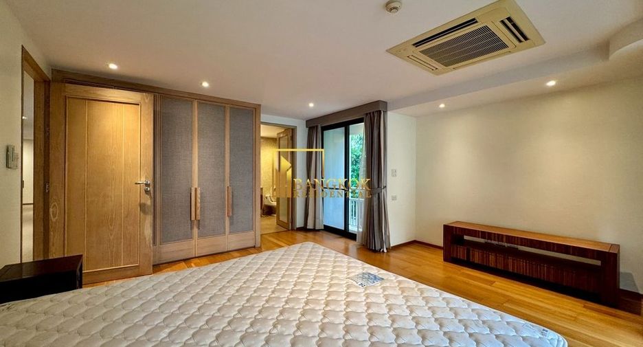 For rent 2 bedrooms apartment in Pathum Wan, Bangkok