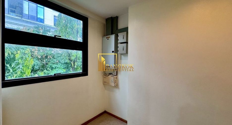 For rent 2 bedrooms apartment in Pathum Wan, Bangkok
