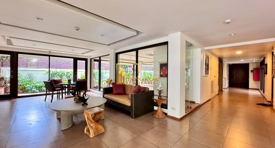 For rent 2 bedrooms apartment in Pathum Wan, Bangkok