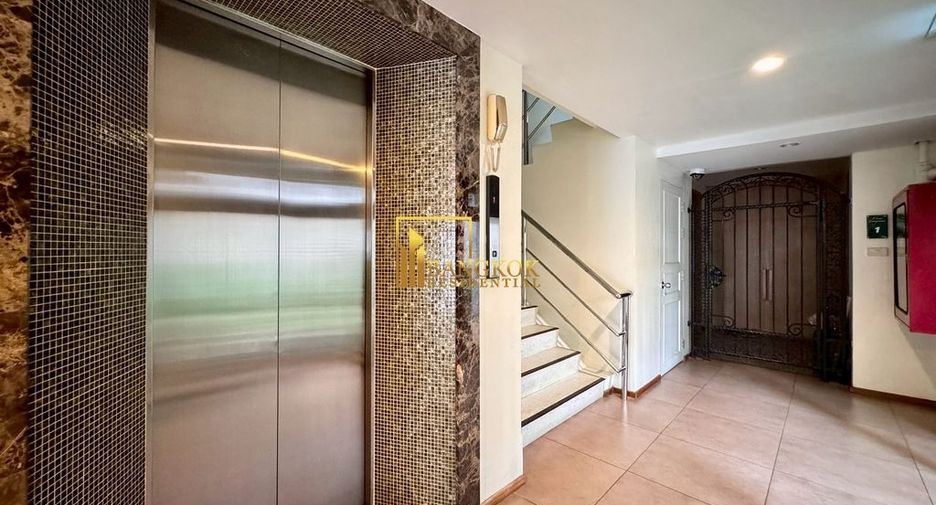 For rent 2 bedrooms apartment in Pathum Wan, Bangkok