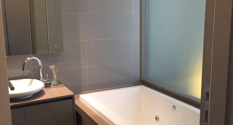 For rent 1 bed condo in Bang Rak, Bangkok
