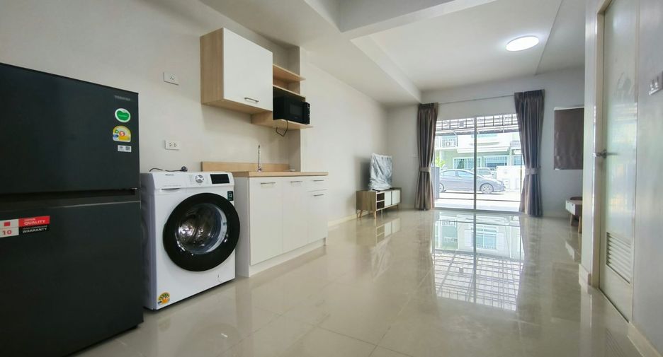 For rent 2 bedrooms townhouse in Bang Phli, Samut Prakan