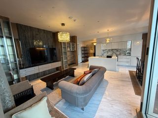 Condo en alquiler de 3 habitaciones en Bang Kho Laem, Bangkok