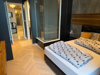 Condo en alquiler de 3 habitaciones en Bang Kho Laem, Bangkok