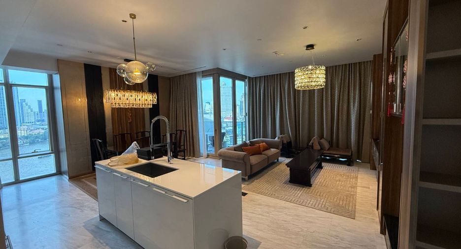 Condo en alquiler de 3 habitaciones en Bang Kho Laem, Bangkok